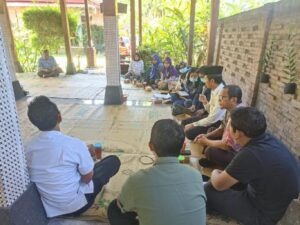 SOSIALISASI KESEHATAN JIWA BAGI PENGUSAHA LOKAL DAN FASILITASI BAPAK ASUH BAGI ODDP
