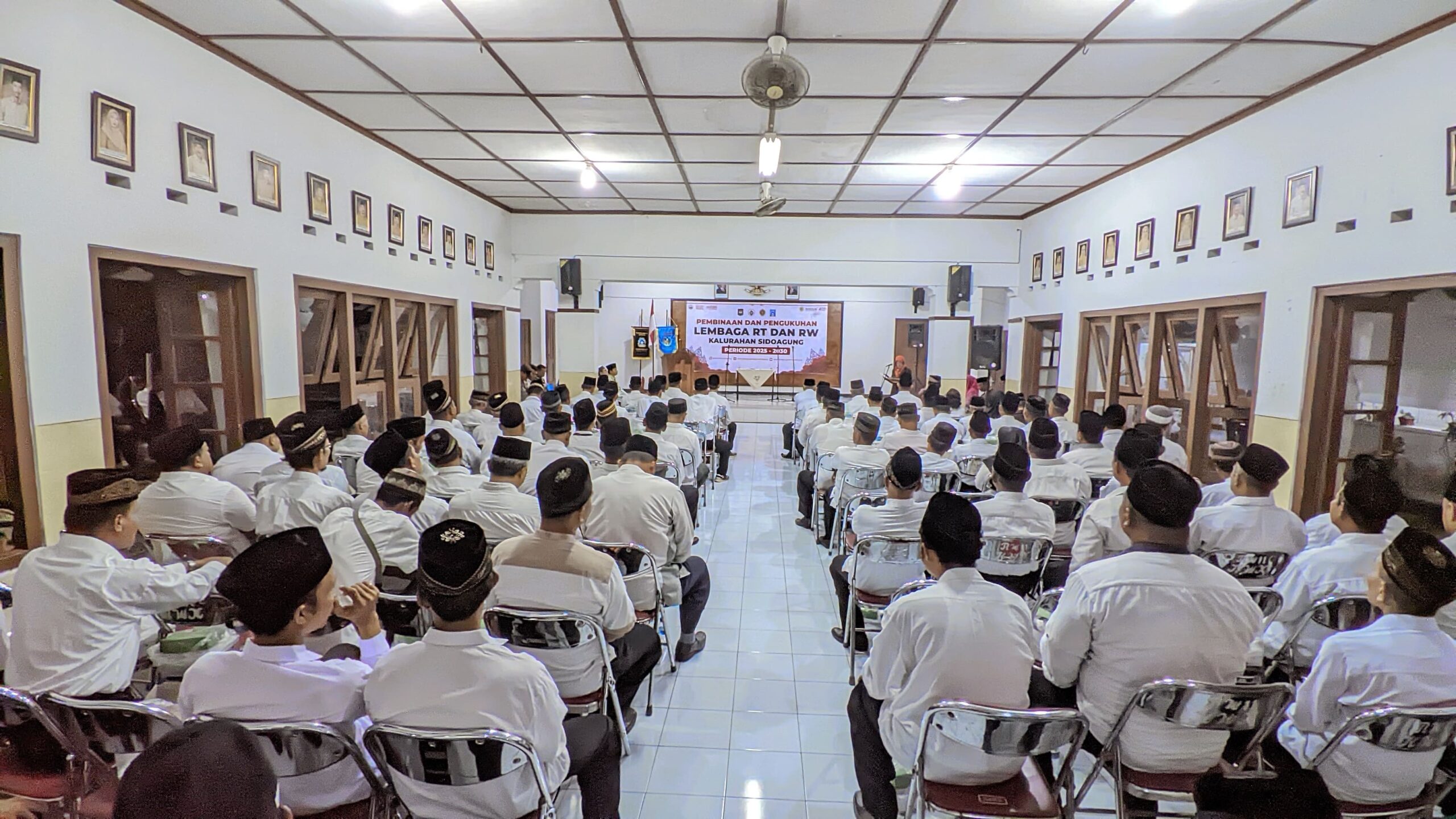 PENGUKUHAN LEMBAGA RT DAN RW